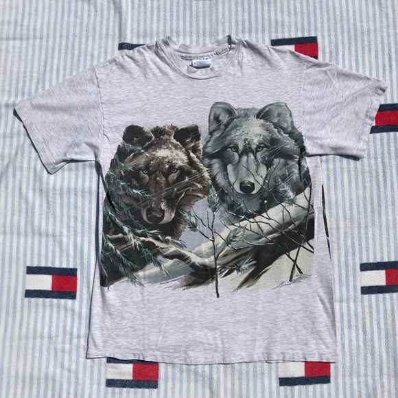 Hanes Other - Vintage double sided wolf nature tee shirt